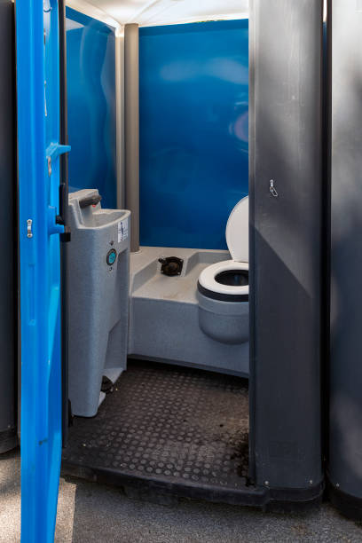 Best Porta potty rental for parties  in East Alton, IL