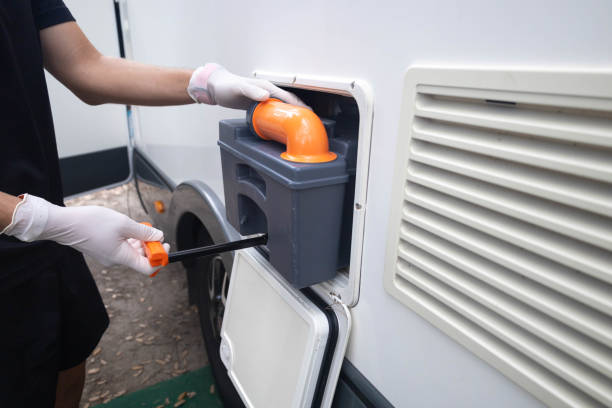 Best Handicap porta potty rental  in East Alton, IL